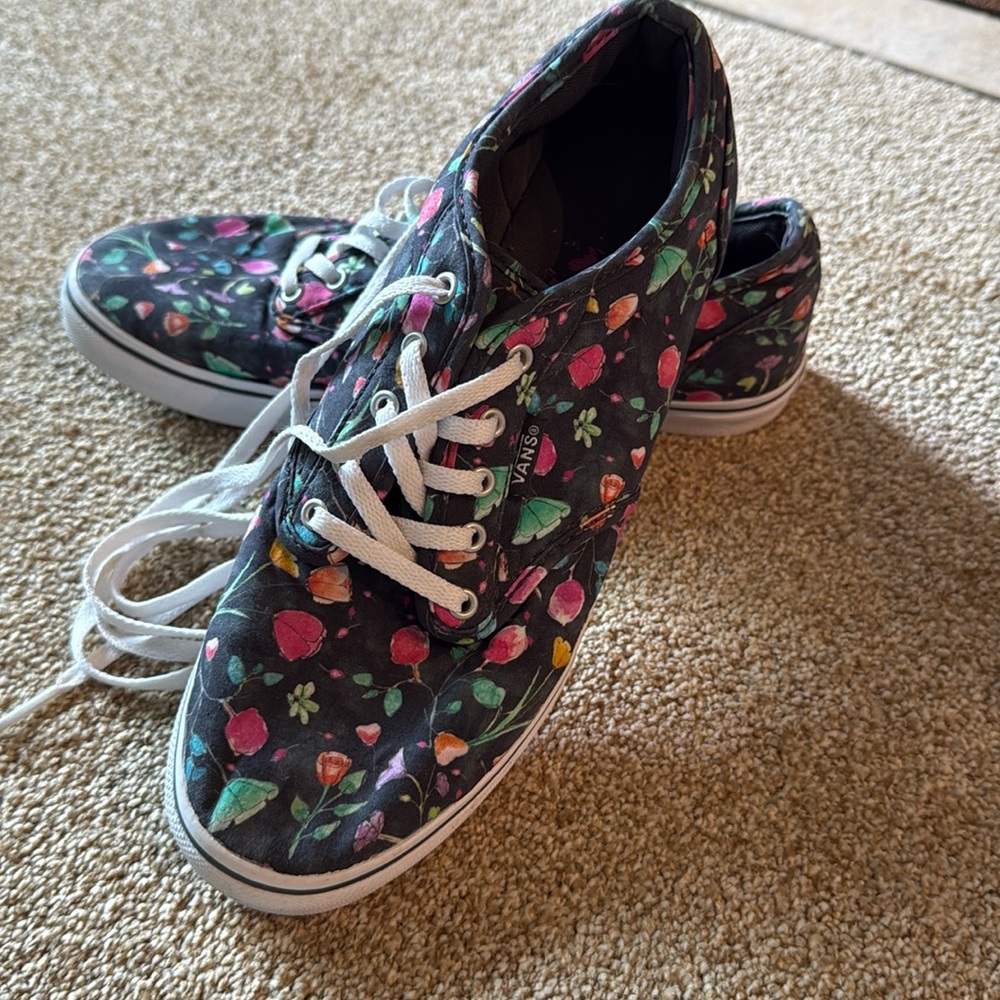 VANS Low Top Floral Black Women’s Sneakers womens 6.5 EU 36.5